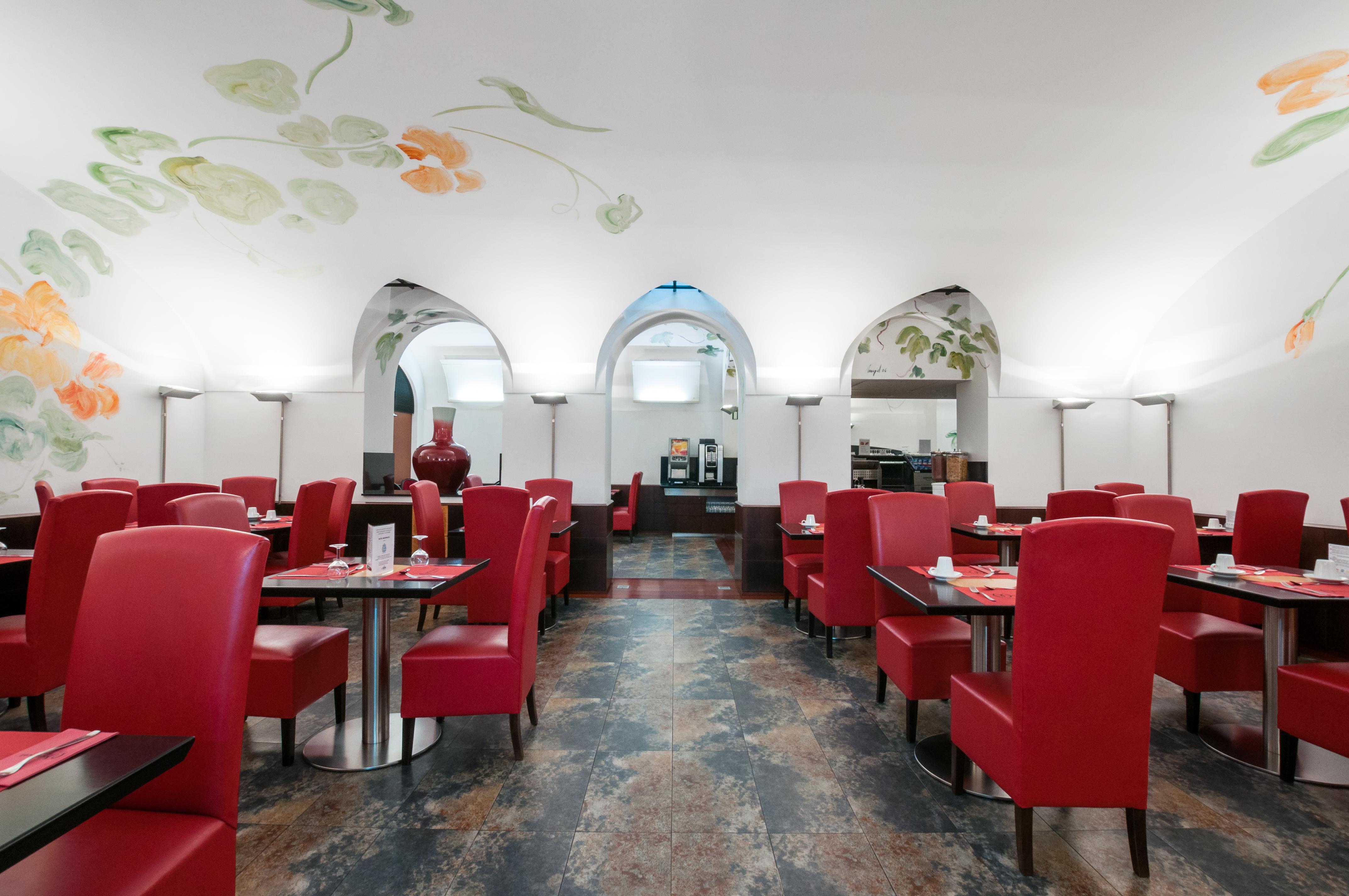 Hotel Medinaceli New Reopening 2025 Barcelona Bagian luar foto