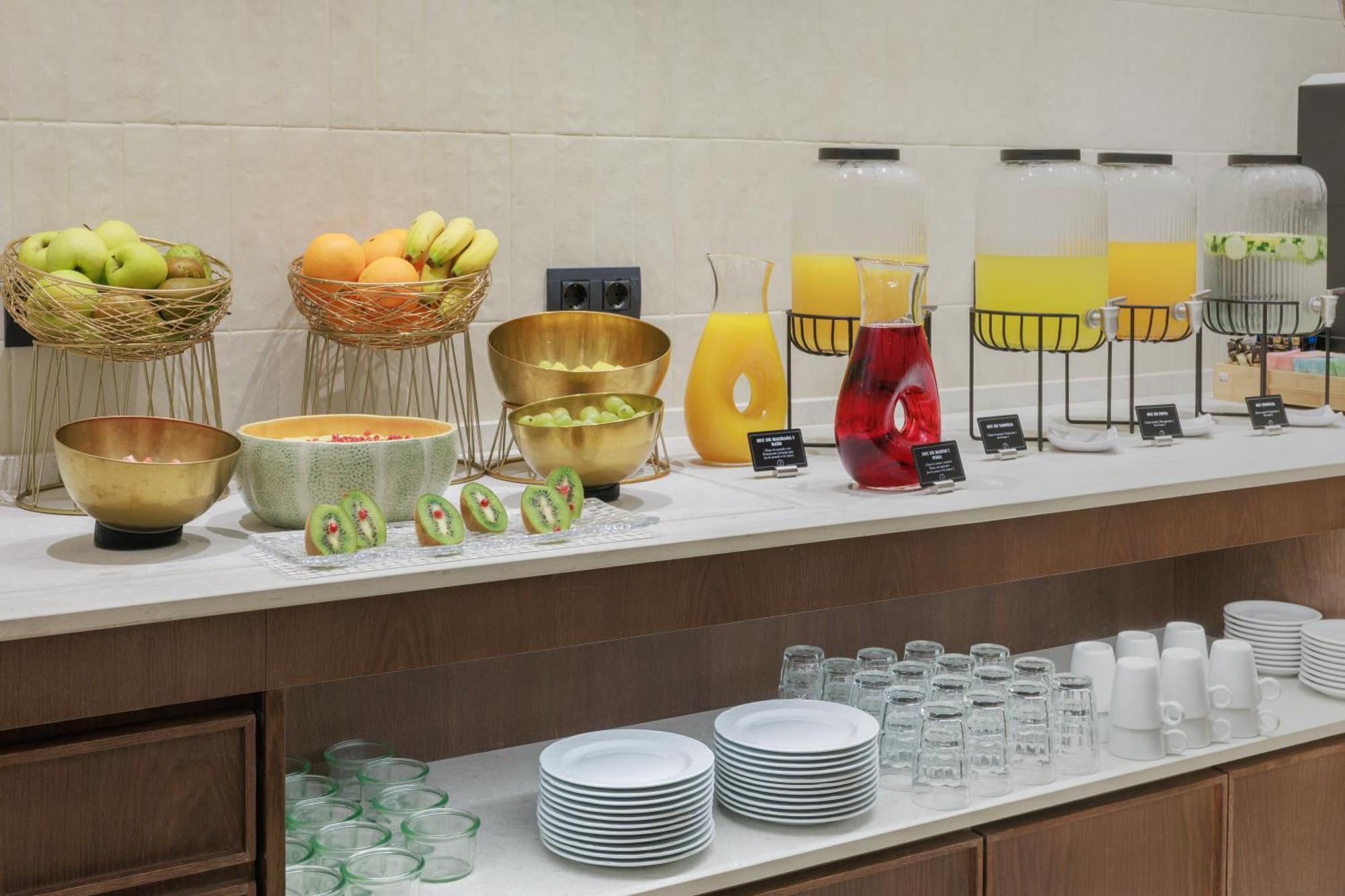 Hotel Medinaceli New Reopening 2025 Barcelona Bagian luar foto
