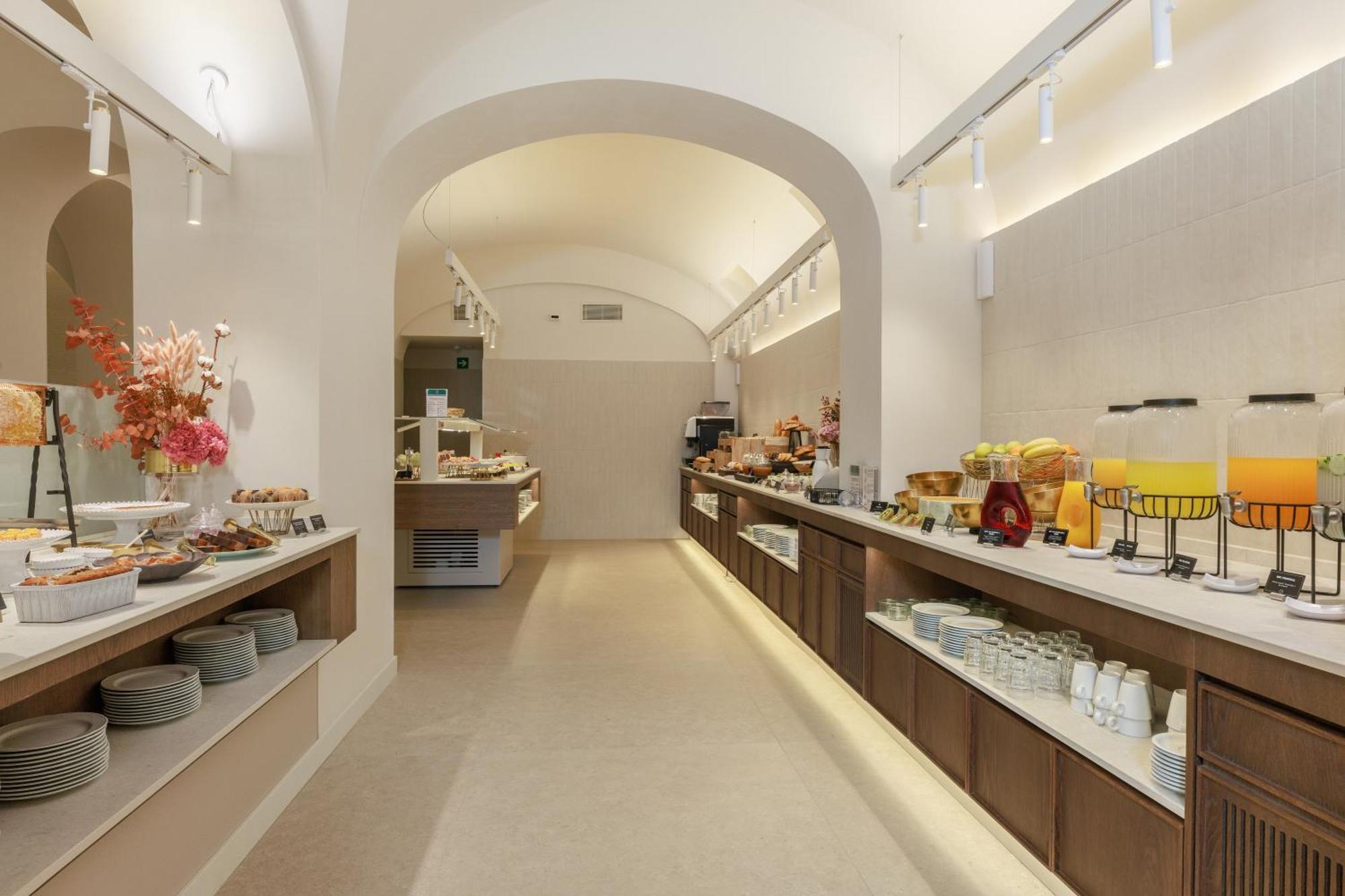 Hotel Medinaceli New Reopening 2025 Barcelona Bagian luar foto