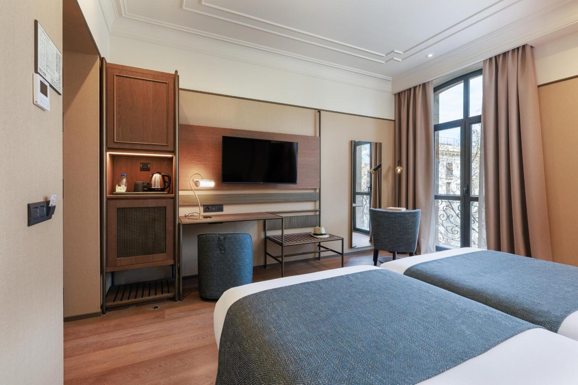 Hotel Medinaceli New Reopening 2025 Barcelona Ruang foto