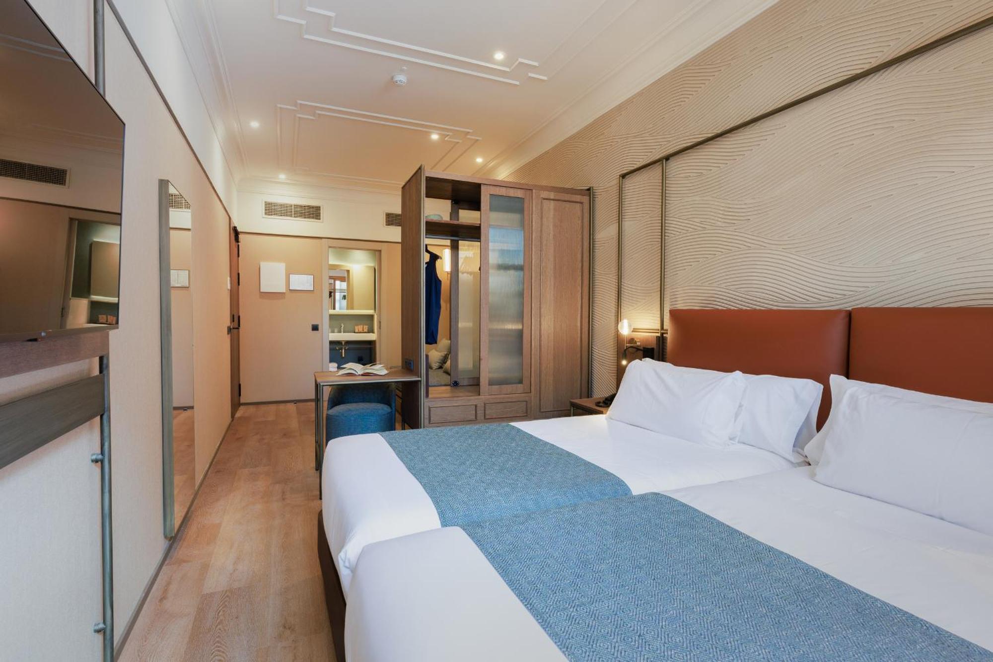 Hotel Medinaceli New Reopening 2025 Barcelona Bagian luar foto