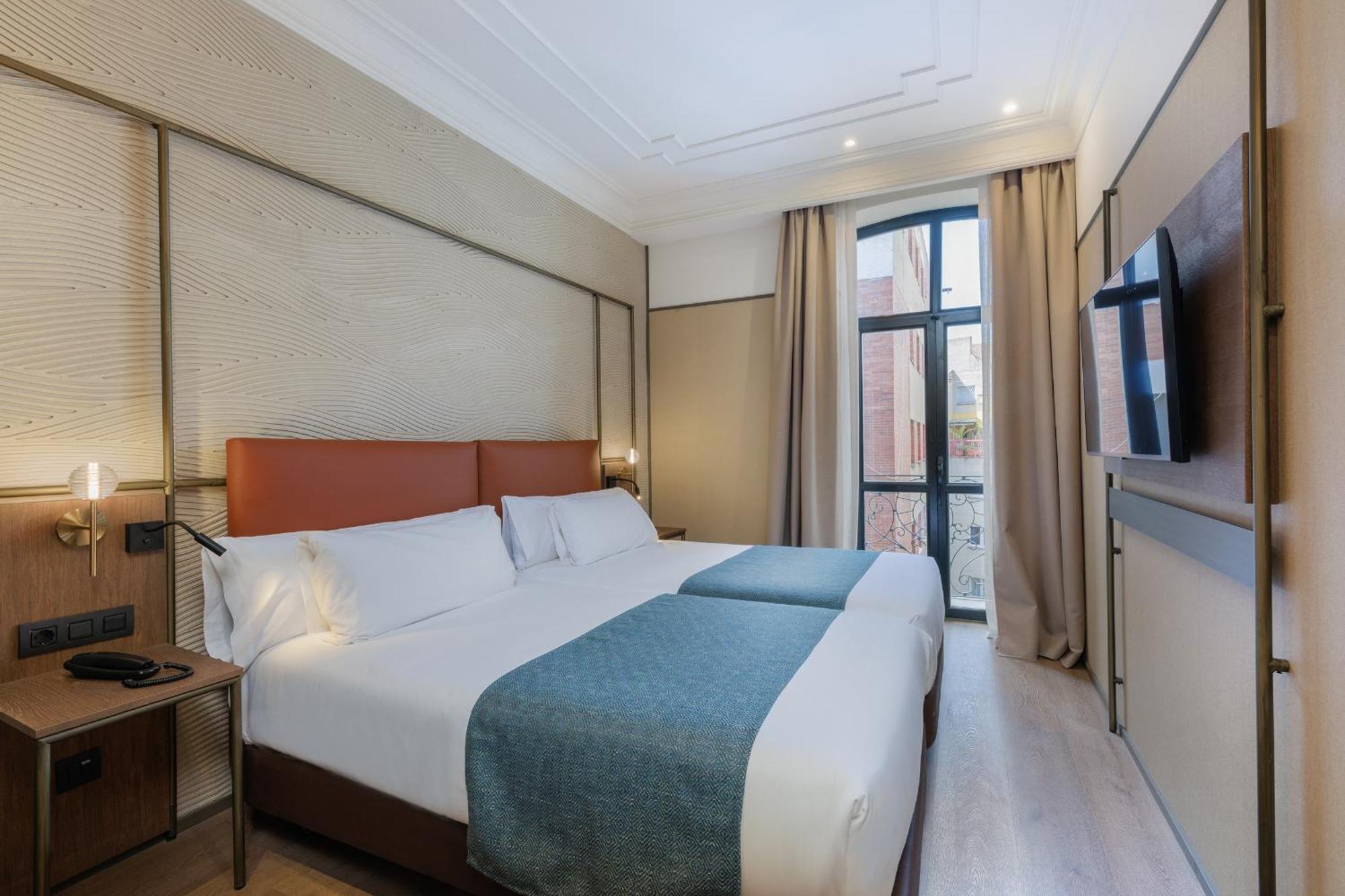 Hotel Medinaceli New Reopening 2025 Barcelona Bagian luar foto