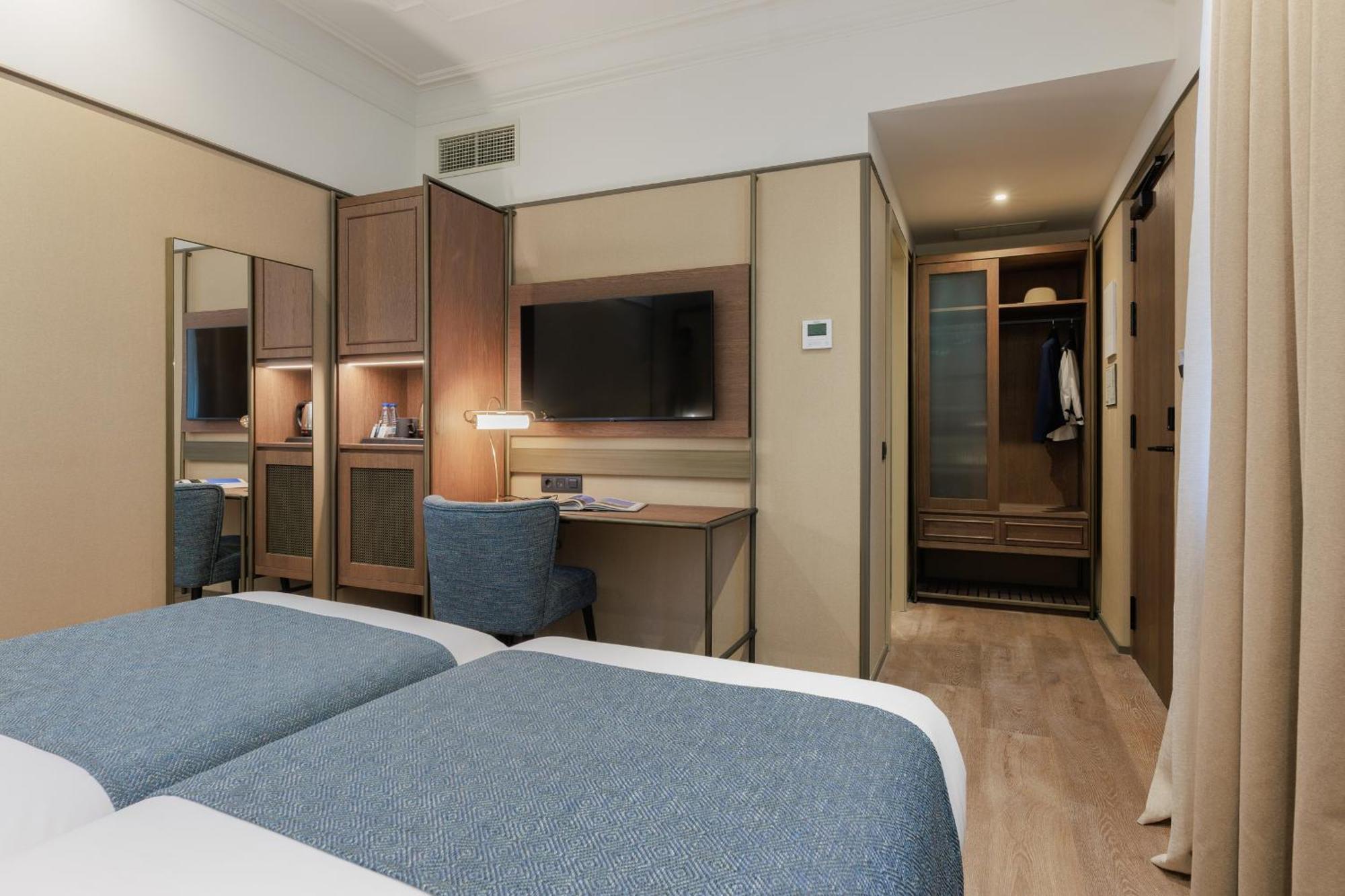 Hotel Medinaceli New Reopening 2025 Barcelona Ruang foto